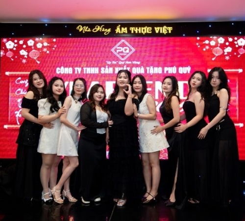 YEAR END PARTY PHÚ QUÝ - HÀNH TRÌNH NHÌN LẠI, TRI ÂN VÀ BỨT PHÁ