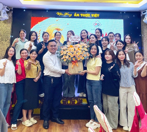 CHÚC MỪNG KỶ NIỆM 6 NĂM THÀNH LẬP CÔNG TY QUÀ TẶNG PHÚ QUÝ