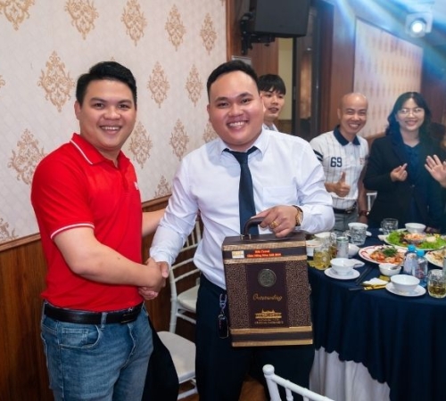 YEAR END PARTY PHÚ QUÝ - HÀNH TRÌNH NHÌN LẠI, TRI ÂN VÀ BỨT PHÁ