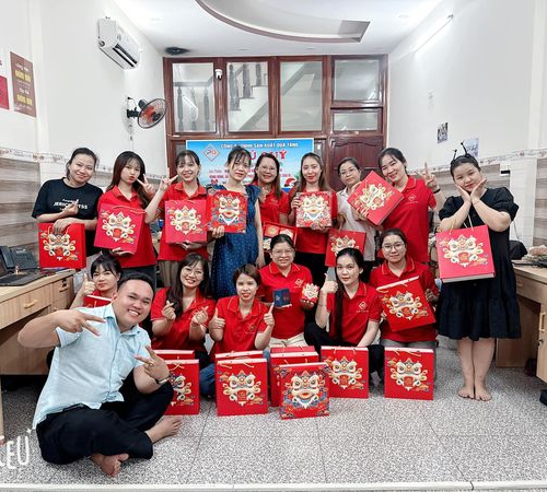 TRUNG THU - ĐÓN CHỊ HẰNG CÙNG TEAM PHÚ QUÝ