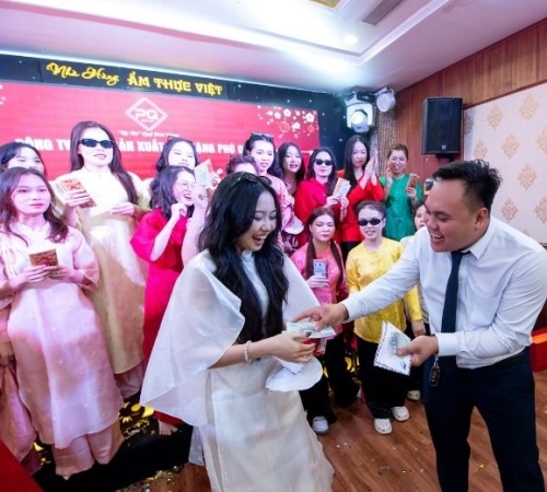 YEAR END PARTY PHÚ QUÝ - HÀNH TRÌNH NHÌN LẠI, TRI ÂN VÀ BỨT PHÁ