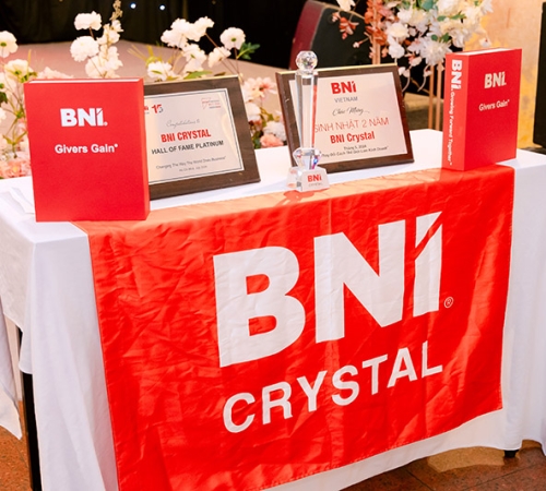 ĐỒNG HÀNH CÙNG KẾT NỐI - PHÚ QUÝ THAM GIA NGÀY HỘI KHÁCH MỜI BNI CRYSTAL