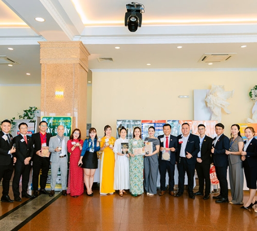 ĐỒNG HÀNH CÙNG KẾT NỐI - PHÚ QUÝ THAM GIA NGÀY HỘI KHÁCH MỜI BNI CRYSTAL