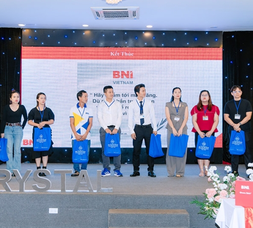 ĐỒNG HÀNH CÙNG KẾT NỐI - PHÚ QUÝ THAM GIA NGÀY HỘI KHÁCH MỜI BNI CRYSTAL