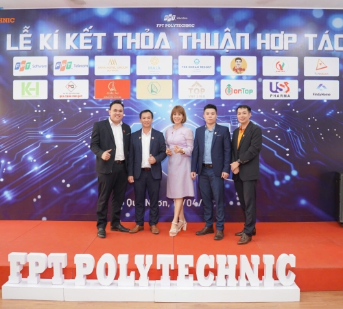 HỢP TÁC – PHÁT TRIỂN DÀI LÂU GIỮA QUÀ TẶNG PHÚ QUÝ CÙNG TRƯỜNG CAO ĐẲNG FPT