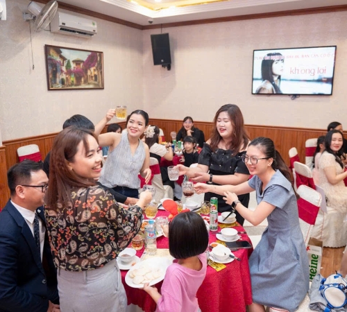 QUÀ TẶNG PHÚ QUÝ TỔNG KẾT QUÝ 1/2025: TỰ HÀO HÀNH TRÌNH – SẴN SÀNG BỨT PHÁ