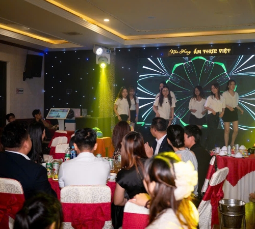 QUÀ TẶNG PHÚ QUÝ TỔNG KẾT QUÝ 1/2025: TỰ HÀO HÀNH TRÌNH – SẴN SÀNG BỨT PHÁ