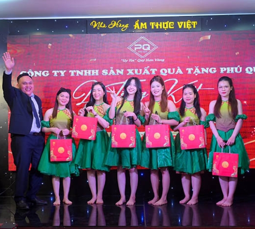 TỔNG KẾT QUÝ II/2025 – VINH DANH NHỮNG CHIẾN BINH XUẤT SẮC CỦA PHÚ QUÝ