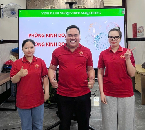 QUÀ TẶNG PHÚ QUÝ VINH DANH NHÂN VIÊN CÓ THÀNH TÍCH XUẤT SẮC THÁNG 3 - 2026