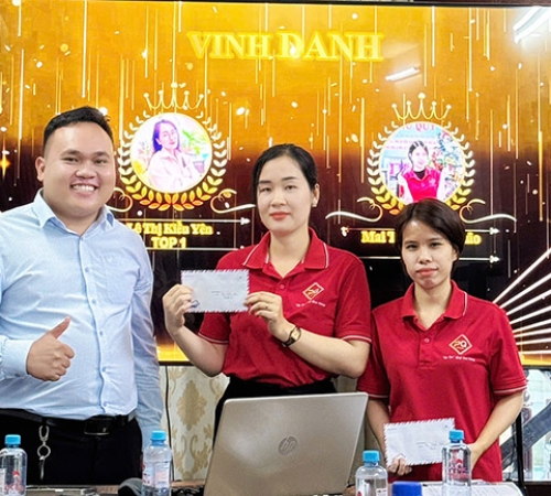 VINH DANH NHÂN VIÊN XUẤT SẮC THÁNG 8 – KHI NỖ LỰC ĐƯỢC GHI NHẬN 