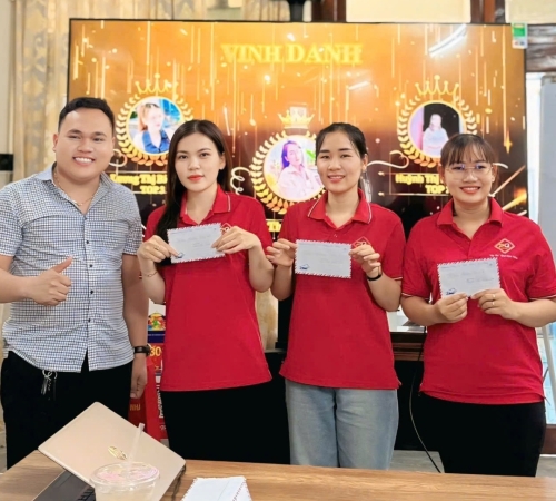 VINH DANH NHÂN SỰ XUẤT SẮC THÁNG 4 – NHỮNG "CHIẾN BINH" LÀM NÊN THƯƠNG HIỆU PHÚ QUÝ