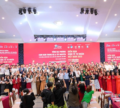 PHÚ QUÝ THAM GIA DIỄN ĐÀN KINH TẾ TƯ NHÂN VIỆT NAM 2025 - CỤM NAM TRUNG BỘ VÀ TÂY NGUYÊN