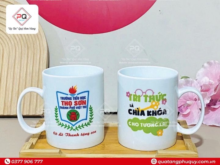 LY SỨ QUÀ TẶNG IN LOGO TRẮNG HÌNH TRỤ QUAI C 350ML