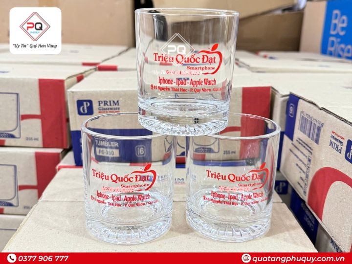 LY THUỶ TINH IN LOGO ĐẾ BÔNG MAI