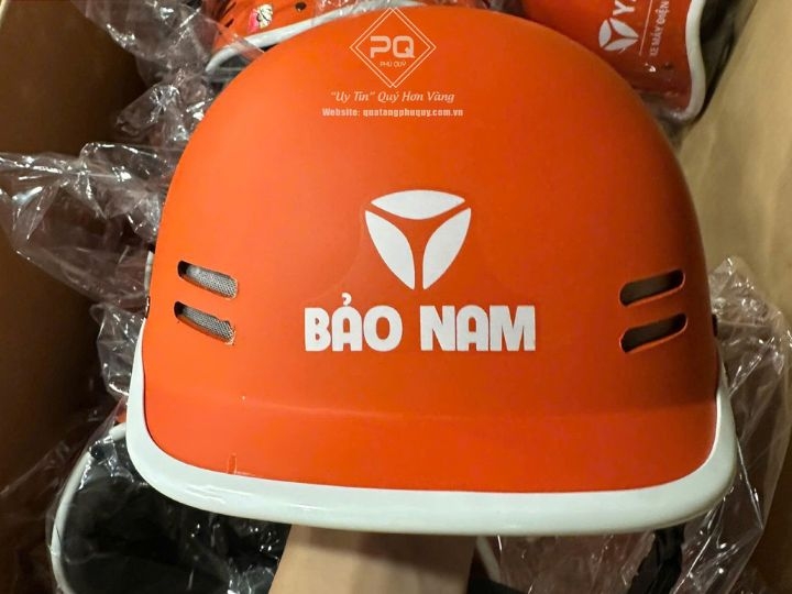 IN MŨ BẢO HIỂM YADEA