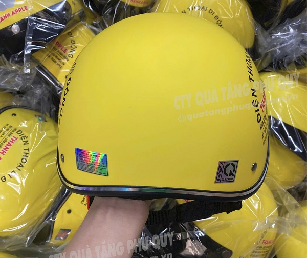 Chất lượng nón bảo hiểm in đạt chuẩn làm quà Tết cho doanh nghiệp