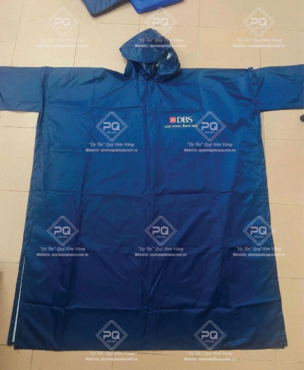 Áo mưa in logo chất liệu PVC