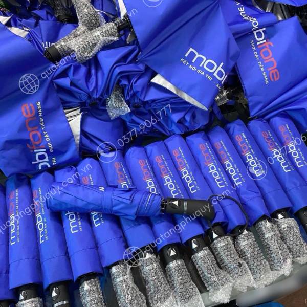 Quà tặng Phú Quý - Địa chỉ in ô dù cầm tay in logo uy tín
