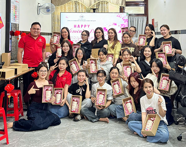 Công ty Quà Tặng Phú Quý chúc mừng ngày 8/3