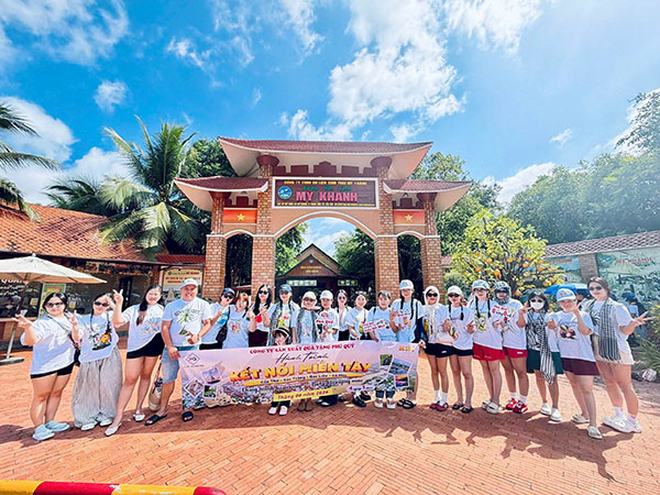 Quà Tặng Phú Quý hướng tới một tập thể gắn kết và phát triển bển vững Quà Tặng Phú Quý hướng tới một tập thể gắn kết và phát triển bển vững