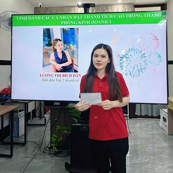 Bích Dân - Top 2 doanh số của phòng kinh doanh 1