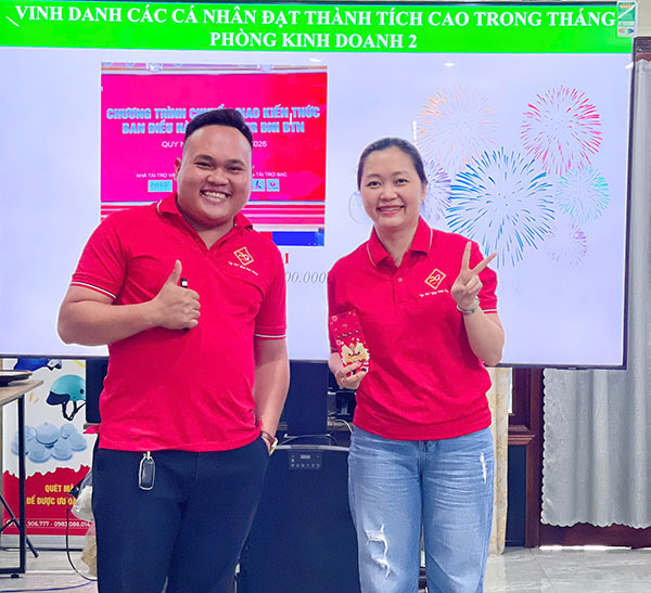 Top 1 nhân viên kinh doanh xuất sắc PKD2