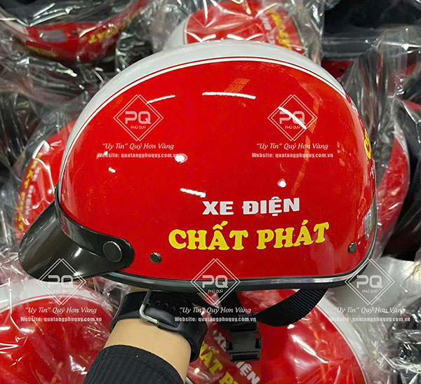 Tiêu chí đánh giá địa chỉ in mũ bảo hiểm xe điện uy tín