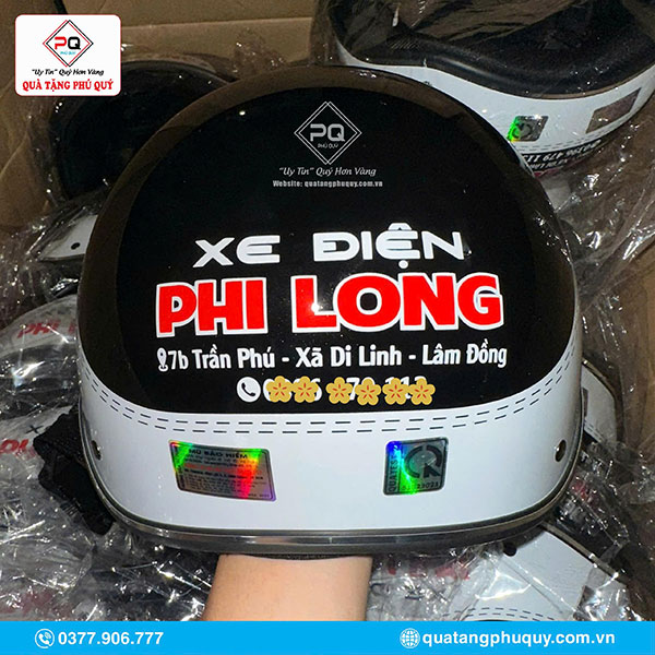 Lưu ý quan trọng khi chọn đơn vị in mũ bảo hiểm xe điện