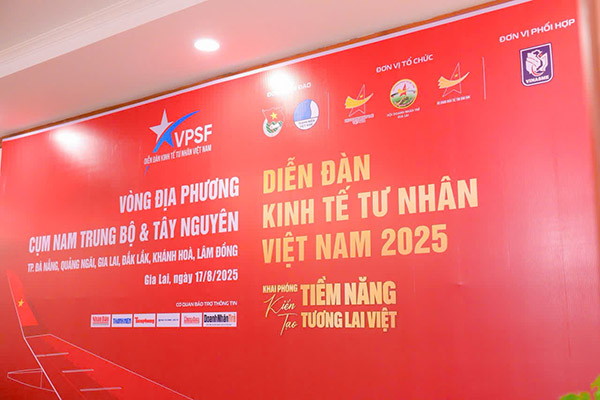 Diễn đàn Kinh tế Tư nhân Việt Nam 2025 được tổ chức bởi Hội Doanh nhân trẻ Việt Nam