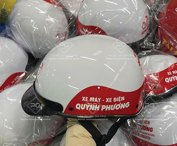 Nón bảo hiểm xe điện in logo sơn bóng