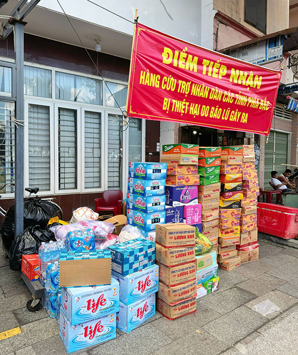 Điểm tập kết hàng cứu trợ