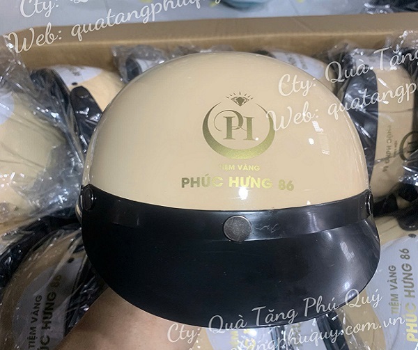 in nón bảo hiểm đạt chuẩn