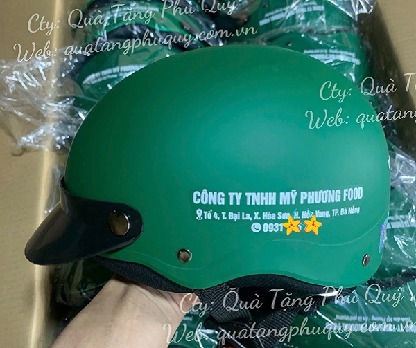 in nón bảo hiểm đạt chuẩn