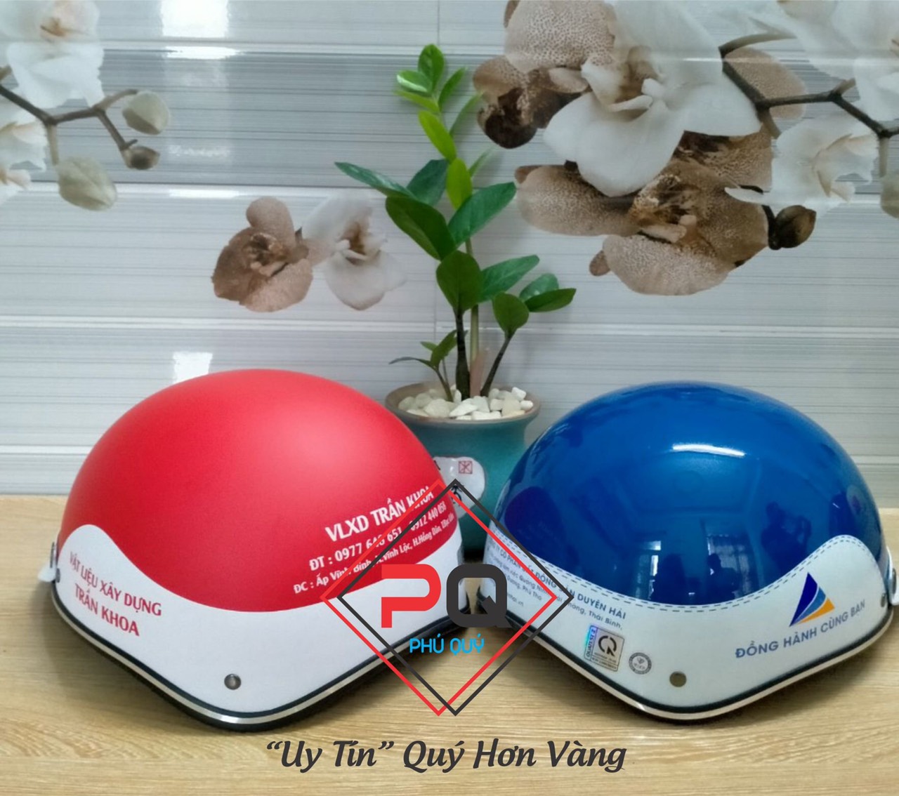 in logo mũ bảo hiểm tại quy nhơn