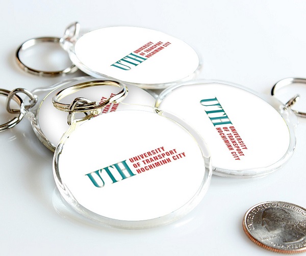 Móc khóa in logo chất lượng cho doanh nghiệp làm quà tặng